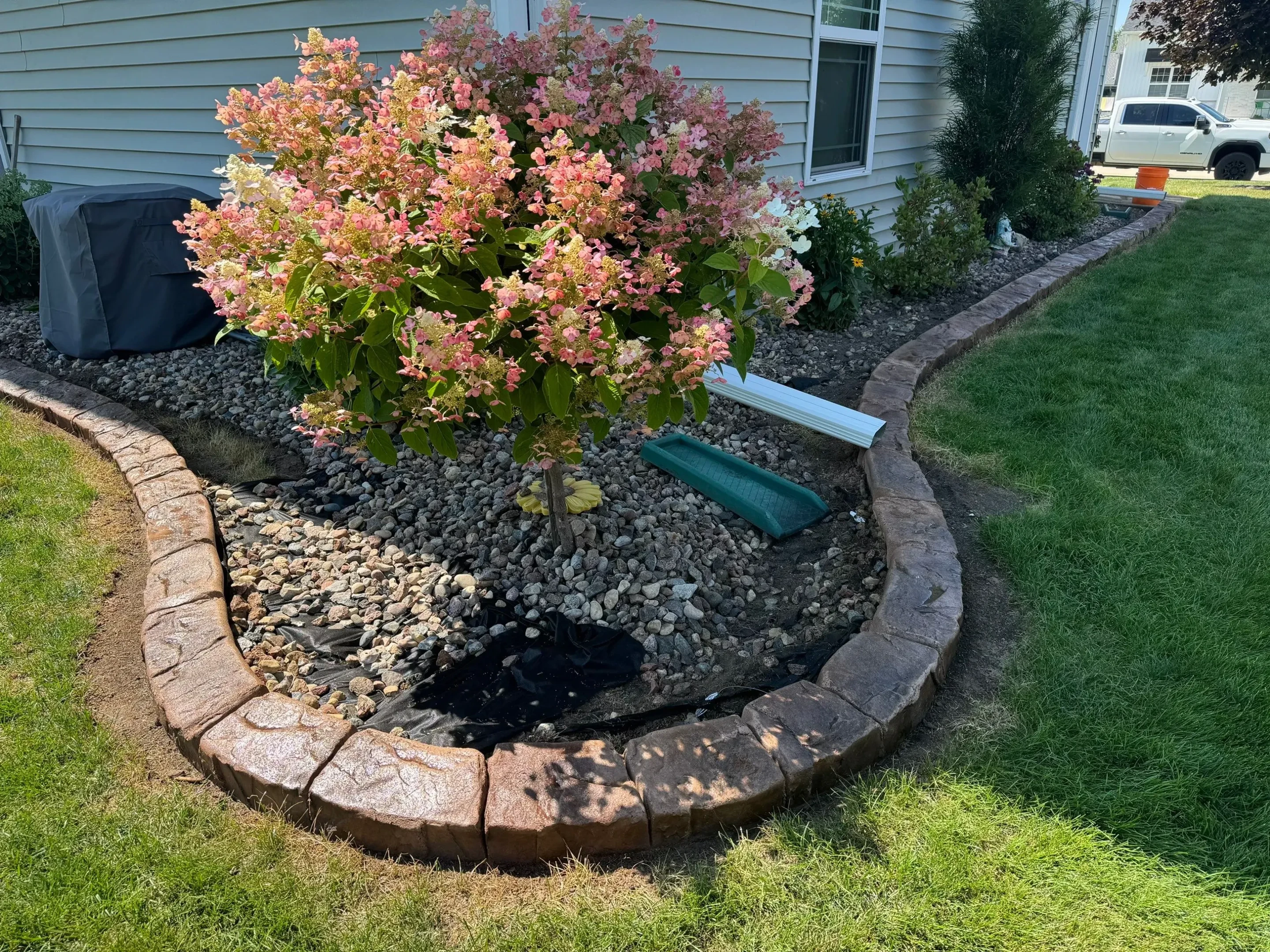 Landscape curbing equipment and materials in Sandy Springs