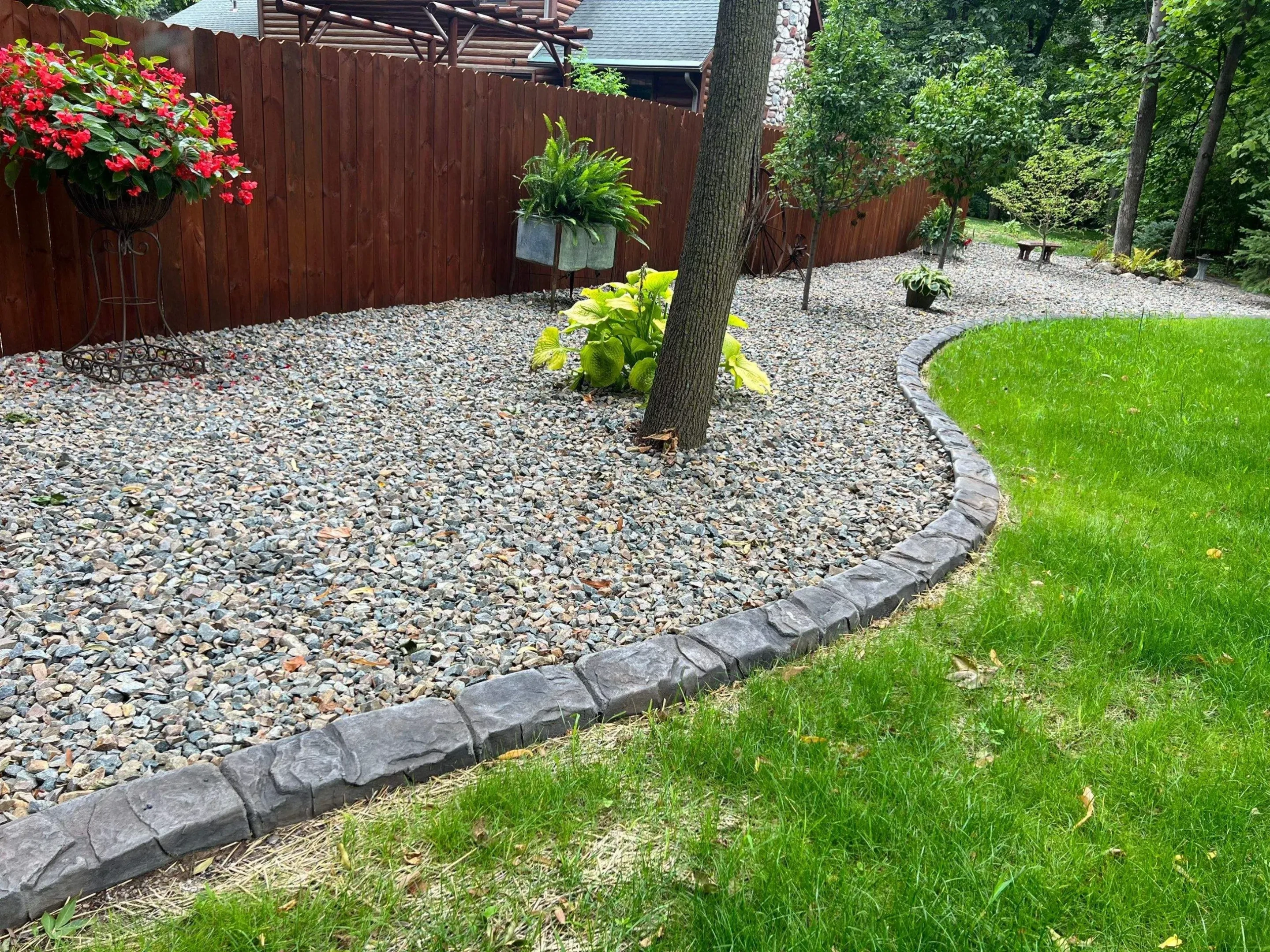 Landscape curbing along a garden bed in a Georgia yard